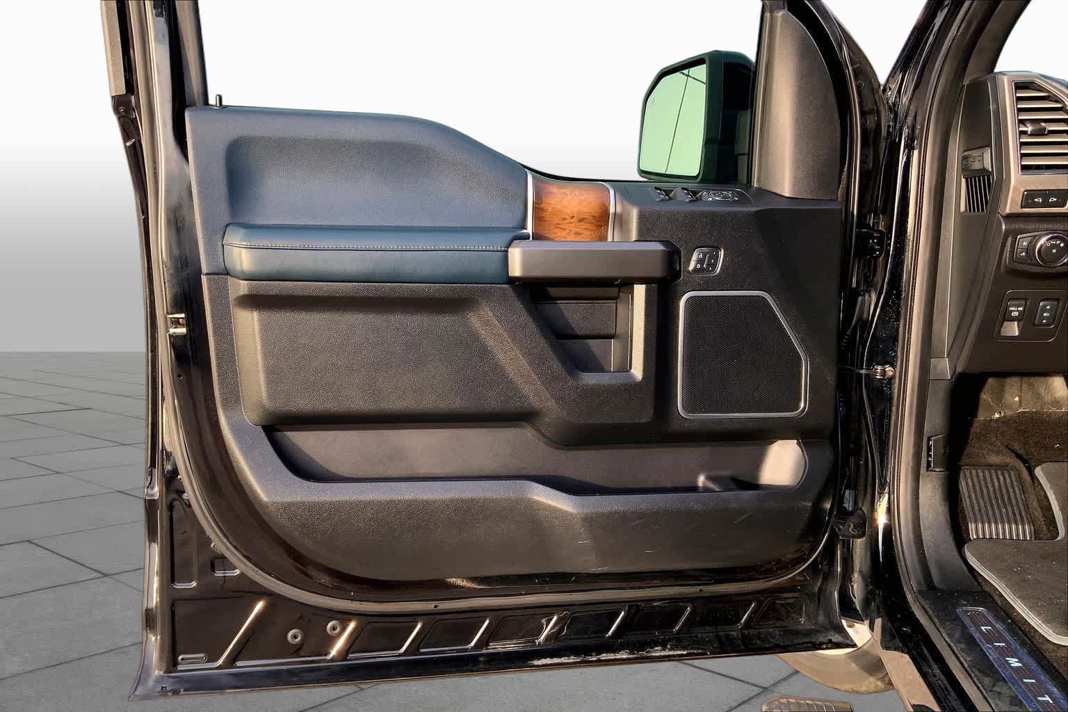 Certified 2018 Ford F150 Limited w/ Trailer Tow Package RWD image 21