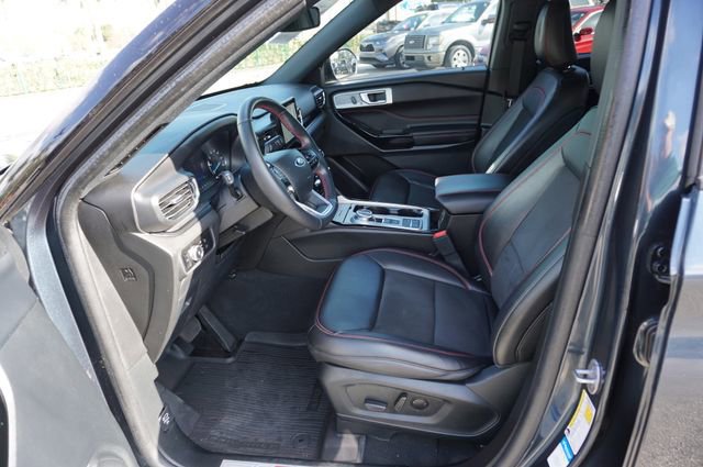 Certified 2023 Ford Explorer ST-Line w/ Class IV Trailer Tow Package image 30