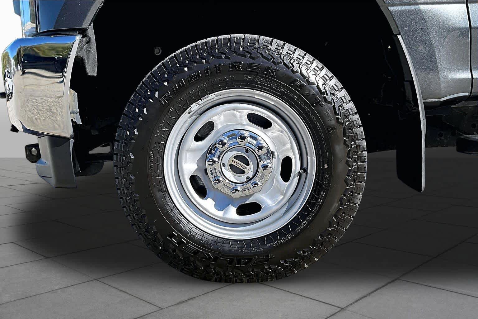 Certified 2019 Ford F250 XL w/ XL Value Package AWD/4WD image 10