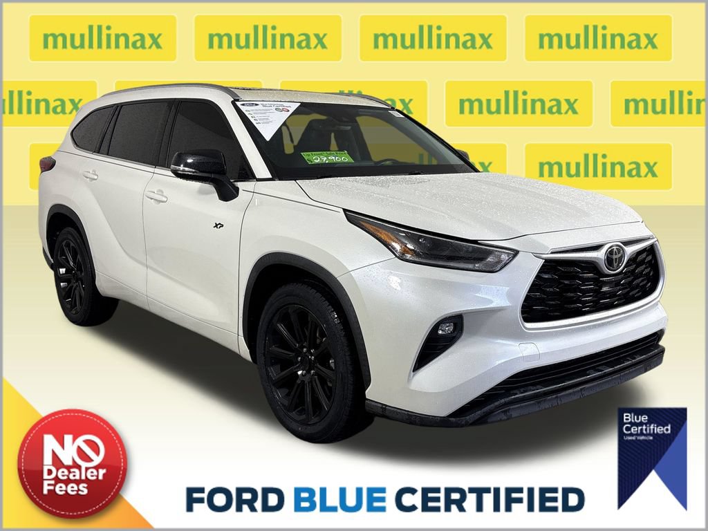 Used 2021 Toyota Highlander XLE