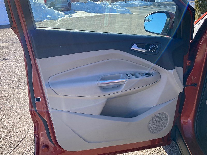 Certified 2019 Ford Escape Titanium AWD/4WD image 26
