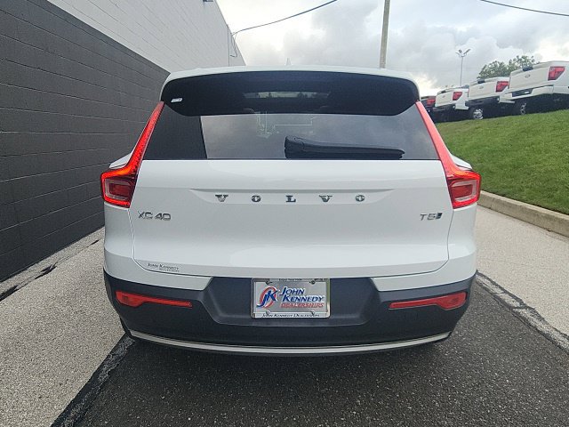 Used 2020 Volvo XC40 T5 Momentum w/ Protection Package AWD/4WD image 5