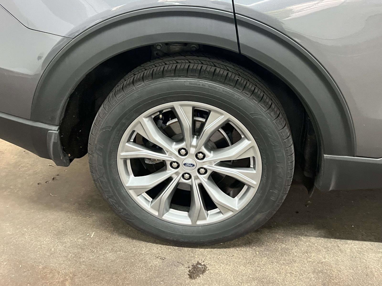 Certified 2021 Ford Explorer XLT w/ Equipment Group 202A image 8