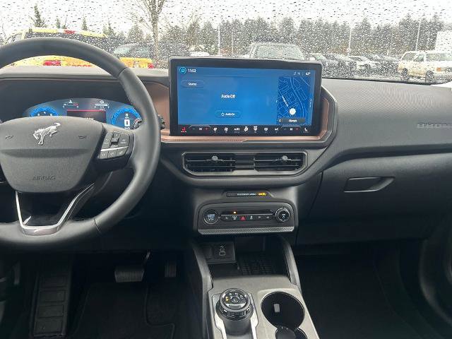 Certified 2025 Ford Bronco Sport Outer Banks w/ Outer Banks Tech Package+ image 2