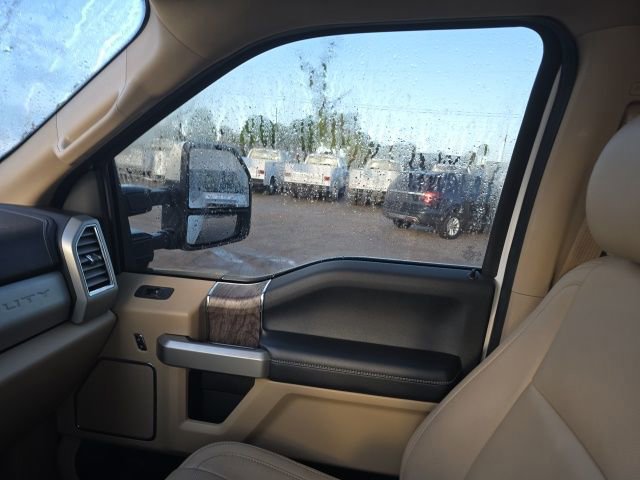 Certified 2017 Ford F250 Lariat w/ Lariat Ultimate Package image 16