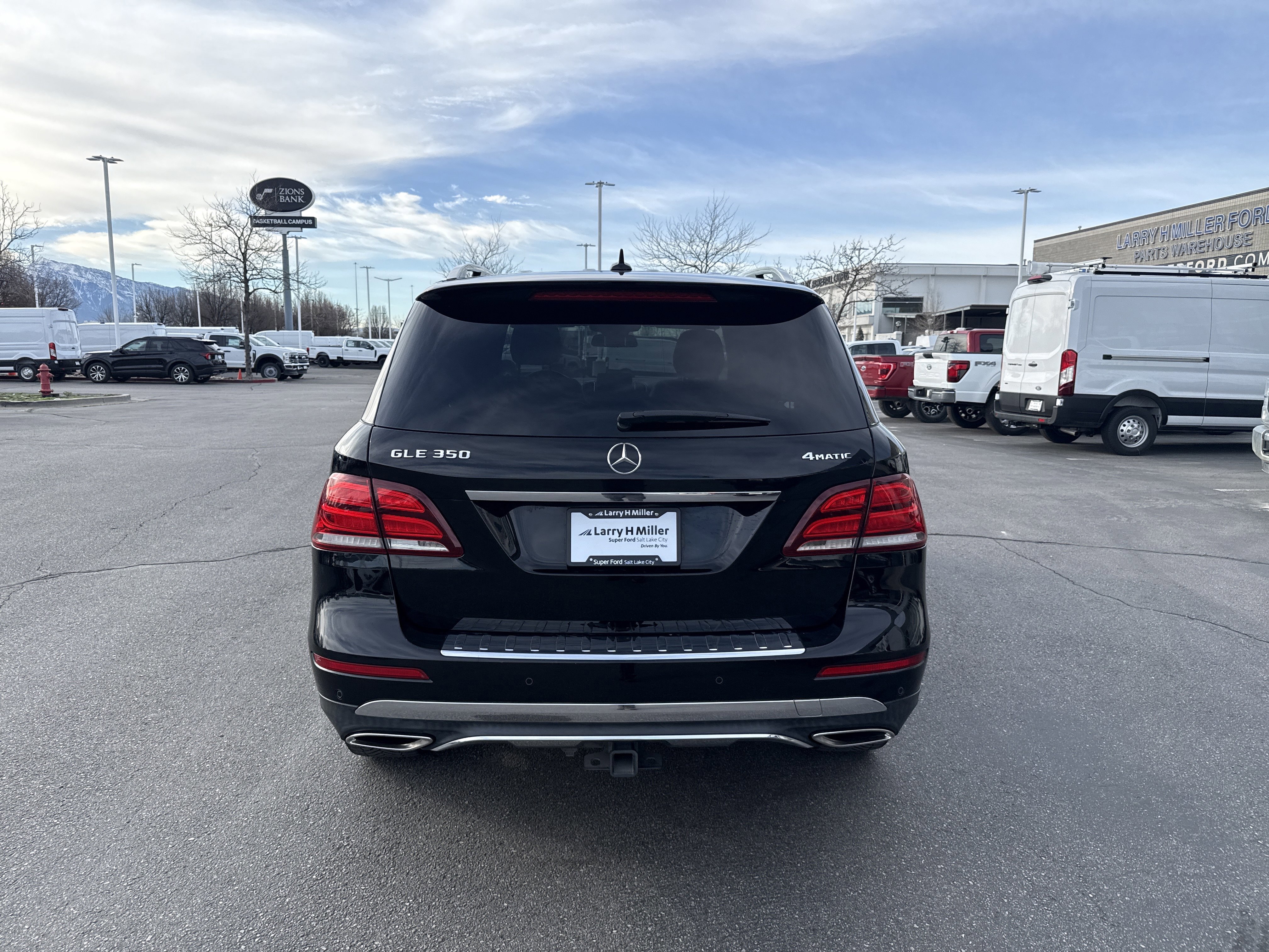 Used 2017 Mercedes-Benz GLE 350 4MATIC image 4
