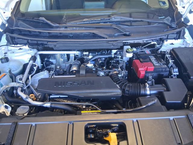 Used 2024 Nissan Rogue S FWD image 20