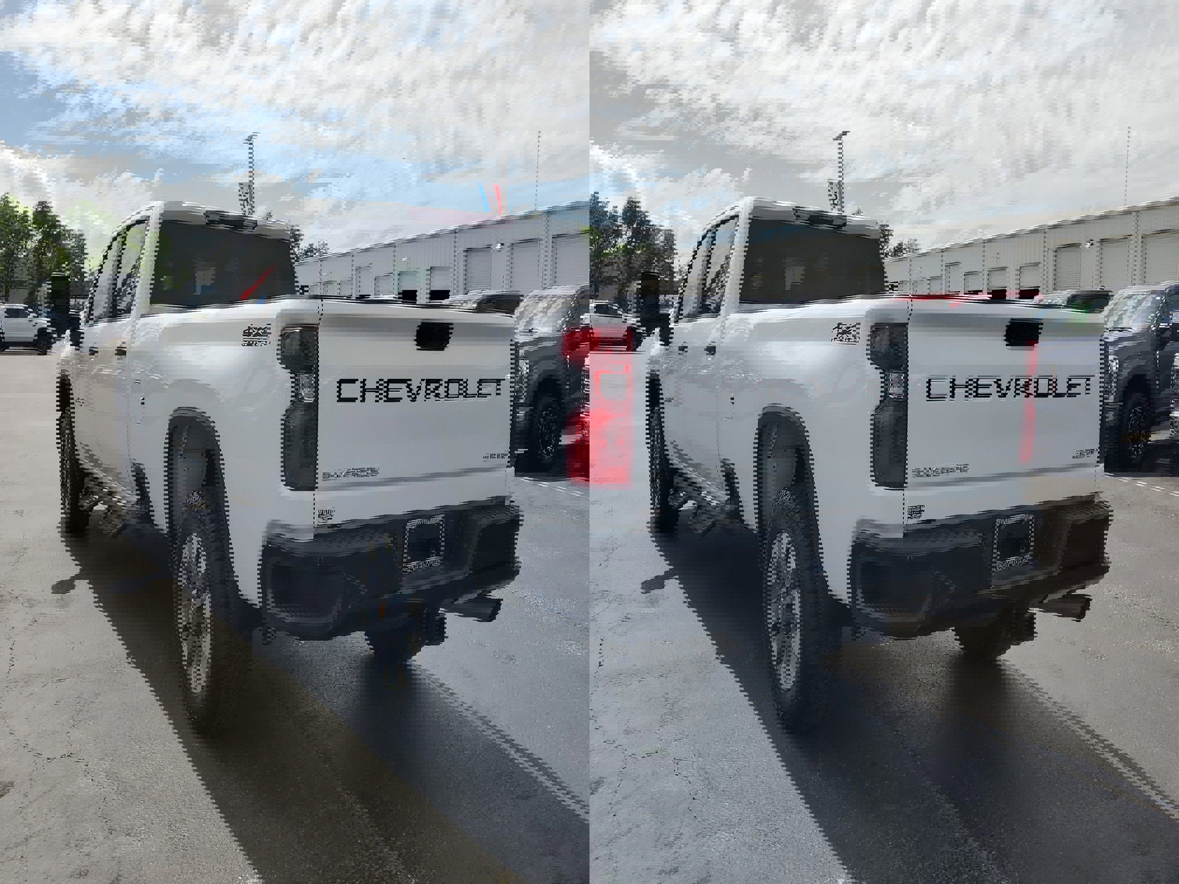 Used 2024 Chevrolet Silverado 2500 Custom w/ Custom Value Package image 3