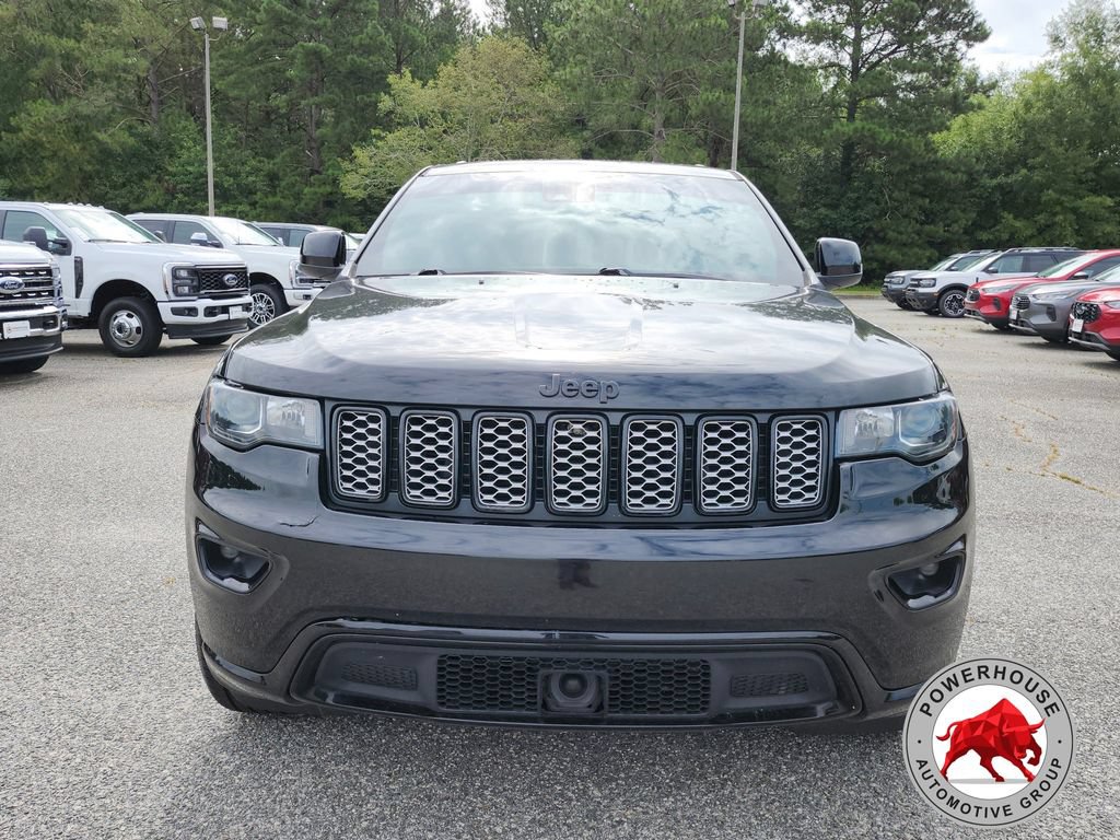 Used 2020 Jeep Grand Cherokee Altitude RWD image 9