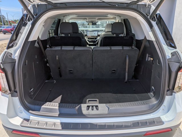 Certified 2025 Ford Explorer Active w/ Active Comfort Package AWD/4WD image 34