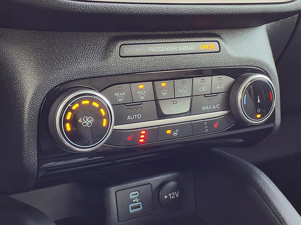 Certified 2022 Ford Escape SE w/ Cold Weather Package image 14