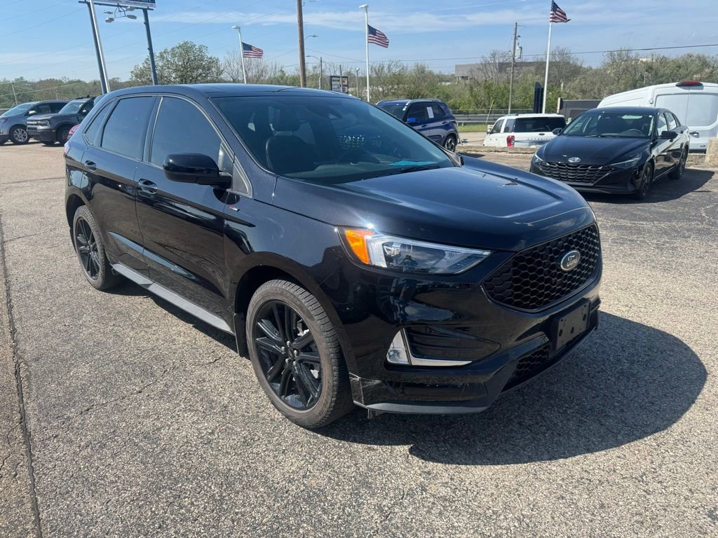 Certified 2024 Ford Edge ST-Line image 1