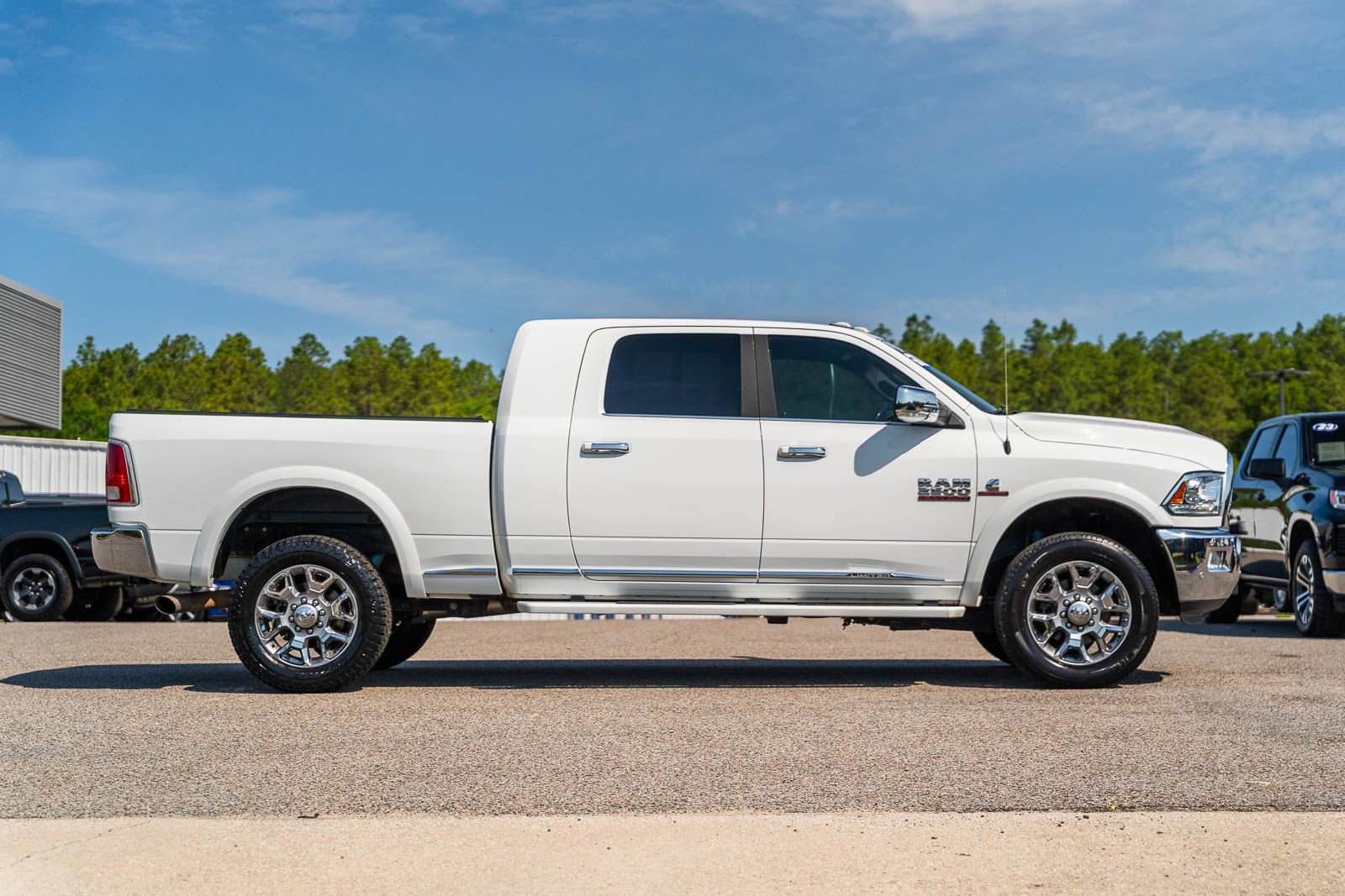 Used 2018 RAM 2500 Limited AWD/4WD image 9