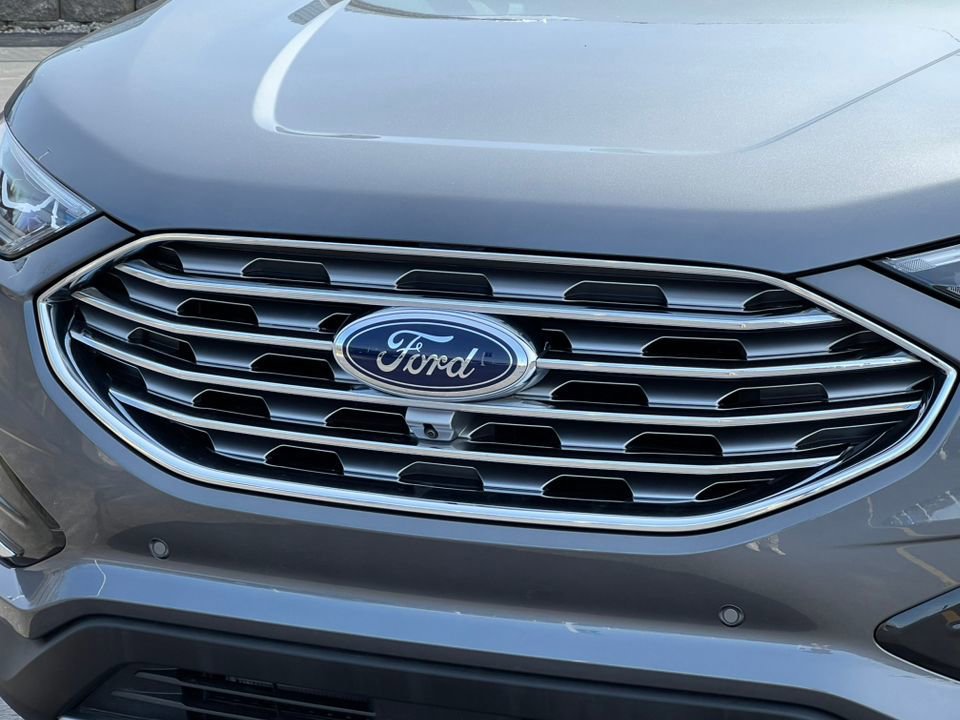 Certified 2024 Ford Edge Titanium w/ Equipment Group 301A AWD/4WD image 37