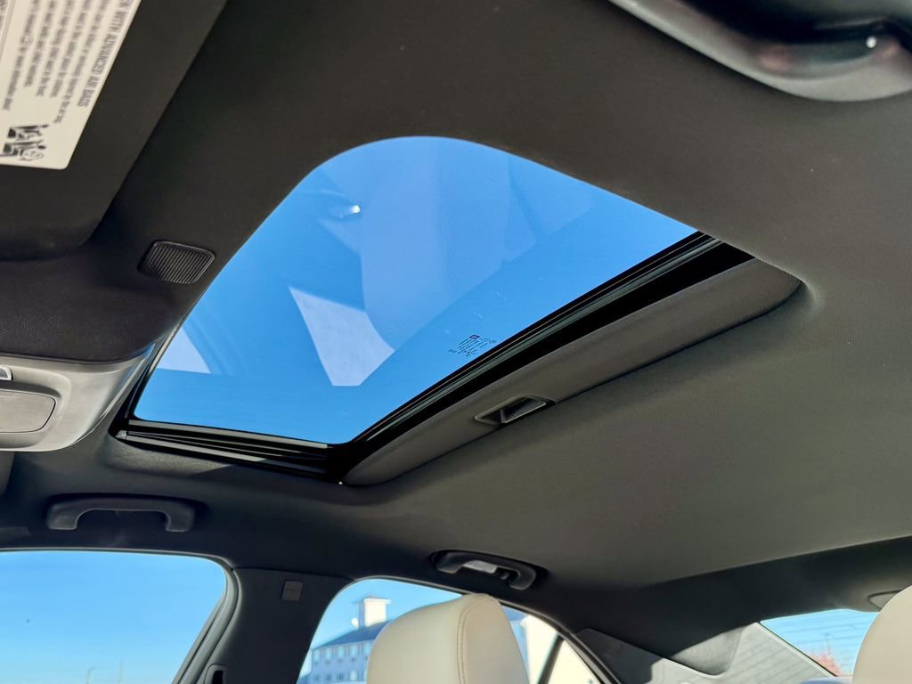 Used 2021 Cadillac CT4 Luxury w/ Sun And Sound Package image 30