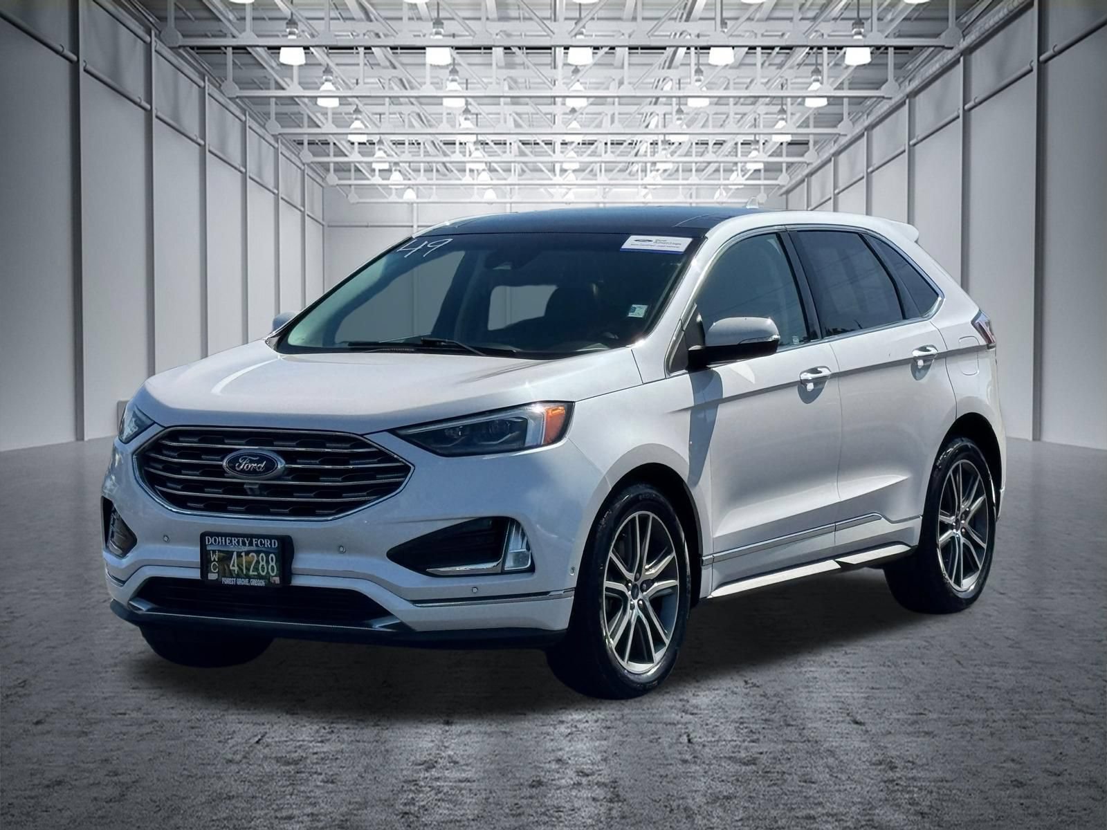Certified 2019 Ford Edge Titanium w/ Equipment Group 301A AWD/4WD image 6