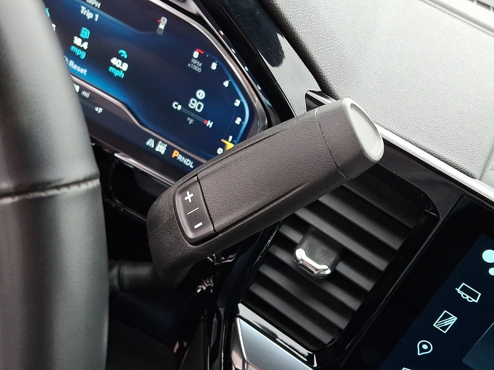 Used 2024 Chevrolet Silverado 1500 LT Trail Boss w/ Dark Appearance Package image 14