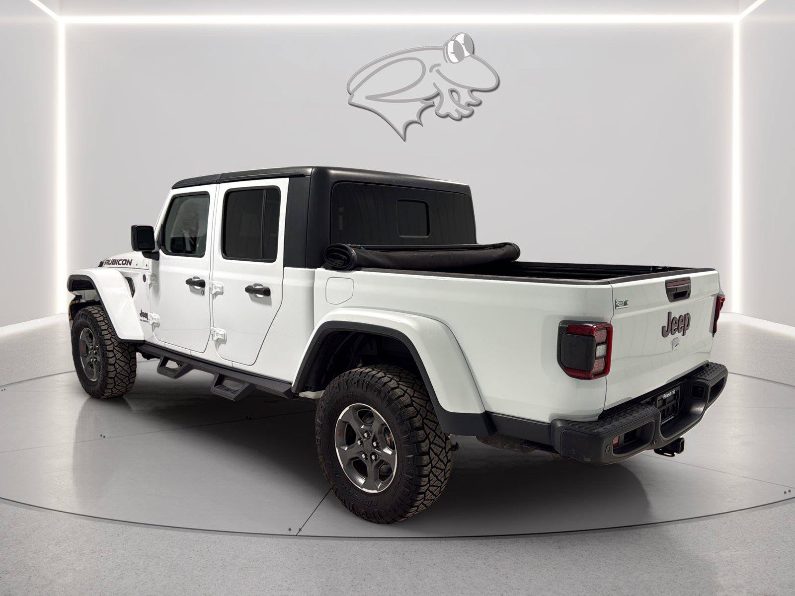 Used 2020 Jeep Gladiator Rubicon AWD/4WD image 3
