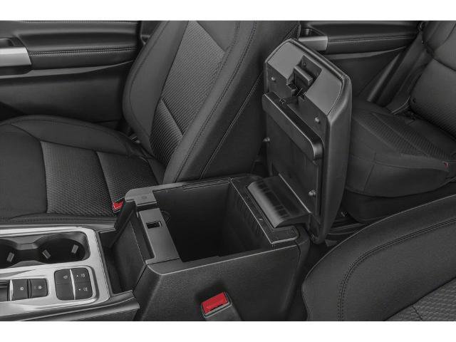 Certified 2024 Ford Explorer XLT w/ Class IV Trailer Tow Package image 11