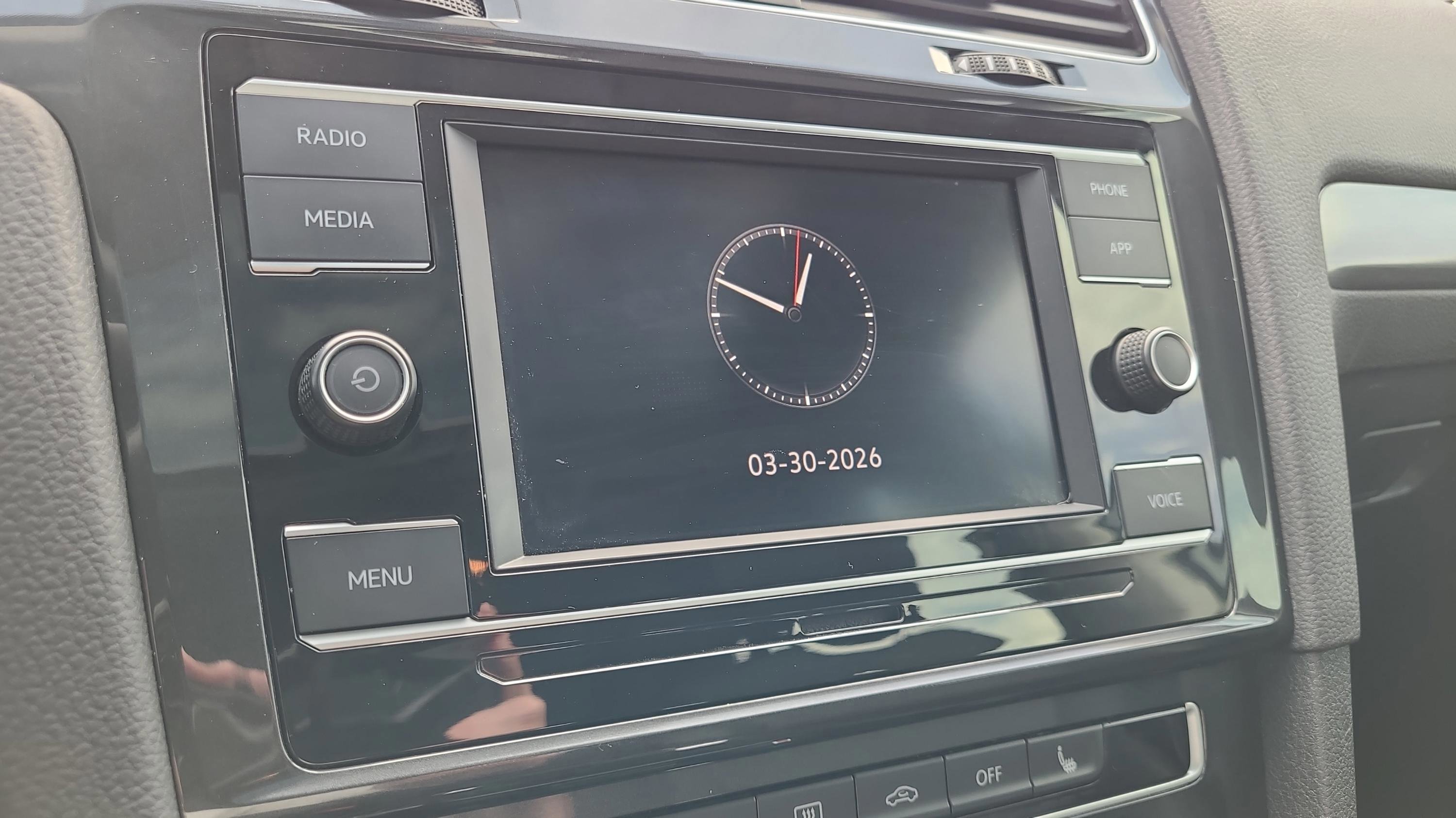 Used 2021 Volkswagen Golf 4-Door image 19