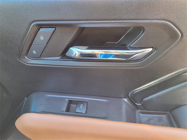 Used 2024 GMC Canyon AT4 w/ Technology Package image 28