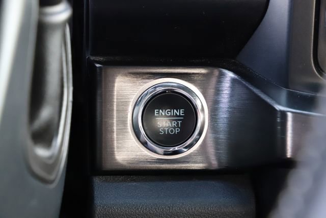 Certified 2024 Ford F250 Lariat w/ Lariat Ultimate Package AWD/4WD image 33
