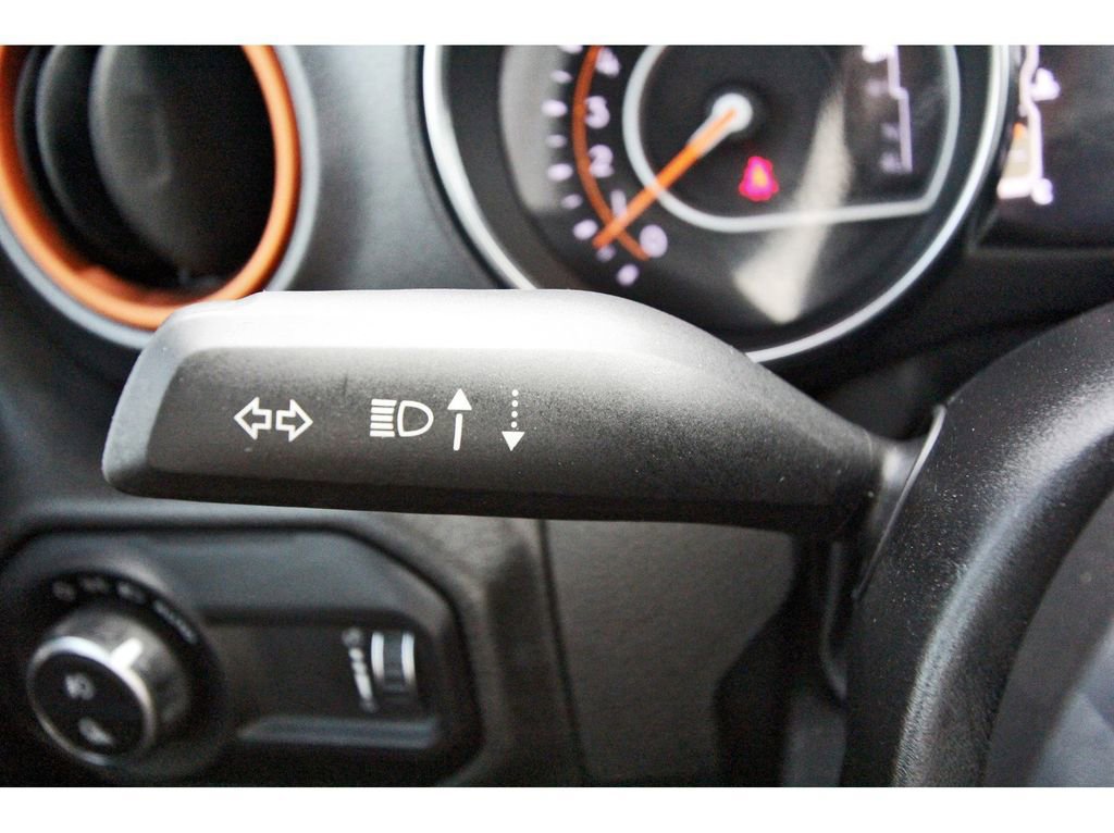 Used 2023 Jeep Gladiator Mojave image 17