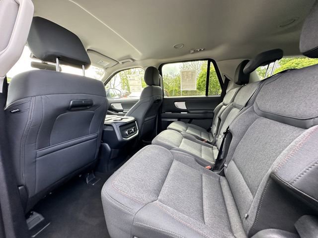 Certified 2025 Ford Expedition Active AWD/4WD image 19