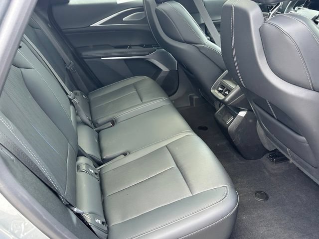Used 2024 Cadillac Lyriq Luxury AWD/4WD image 12