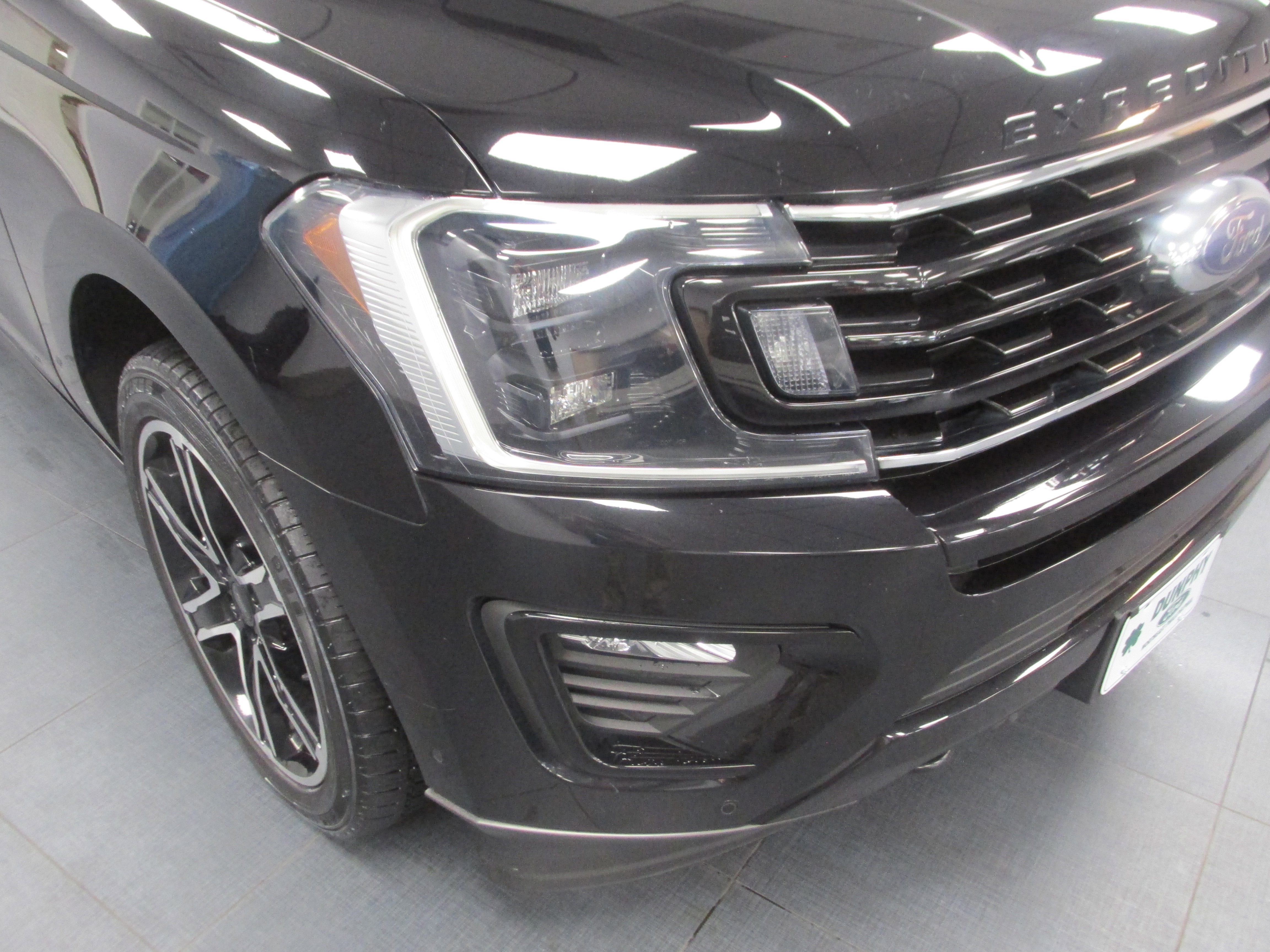 Certified 2020 Ford Expedition Limited w/ Equipment Group 303A image 10