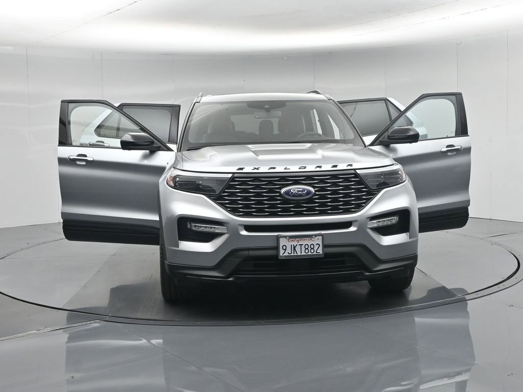 Certified 2023 Ford Explorer ST-Line w/ Class IV Trailer Tow Package RWD image 35