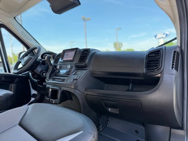 Used 2026 RAM ProMaster 2500 w/ Convenience Group FWD image 14