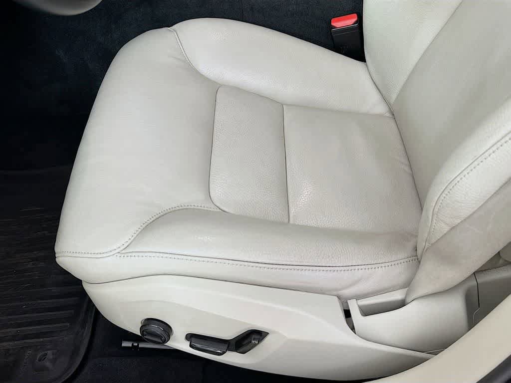 Used 2024 Volvo S60 B5 Plus w/ Protection Package Premier AWD/4WD image 29