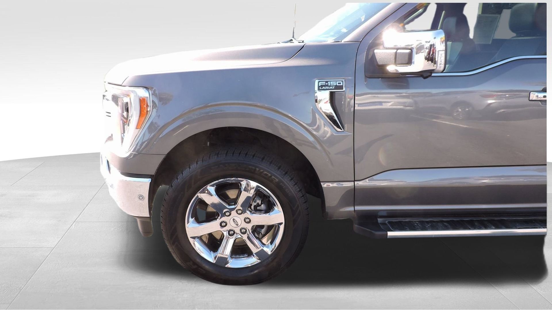 Certified 2022 Ford F150 Lariat w/ Equipment Group 502A High image 17