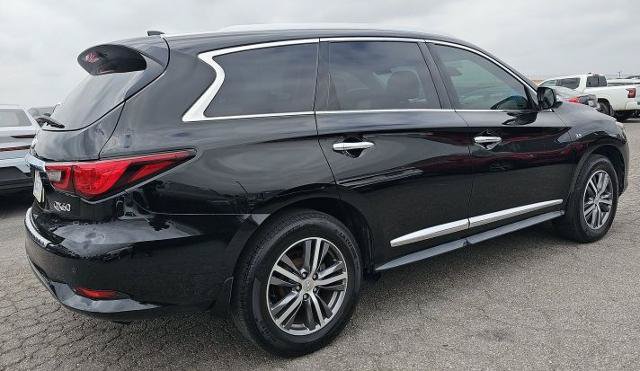 Used 2020 INFINITI QX60 Luxe w/ Essential Package FWD image 3