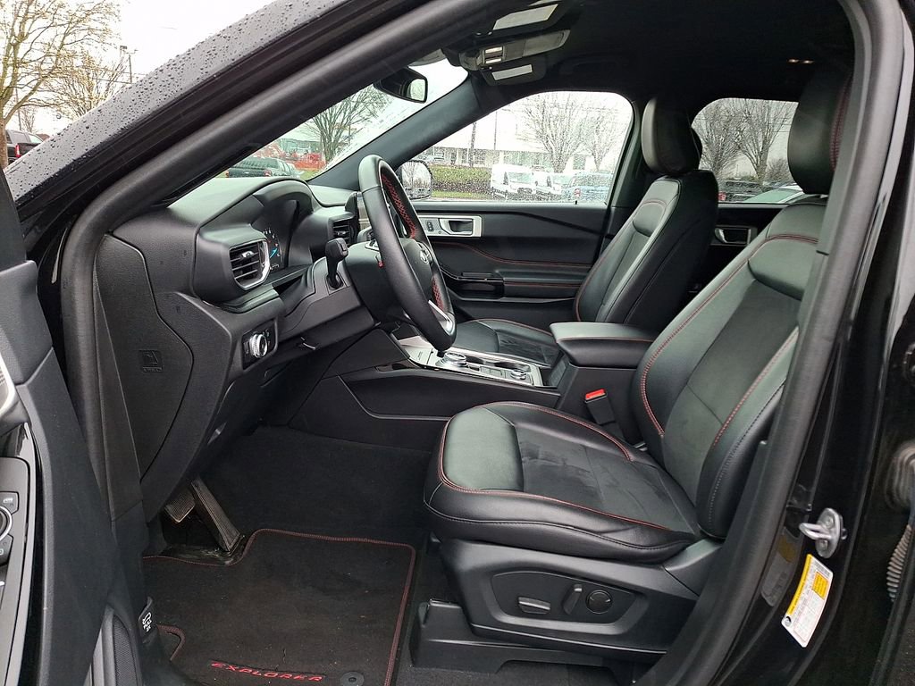 Certified 2023 Ford Explorer ST-Line image 15