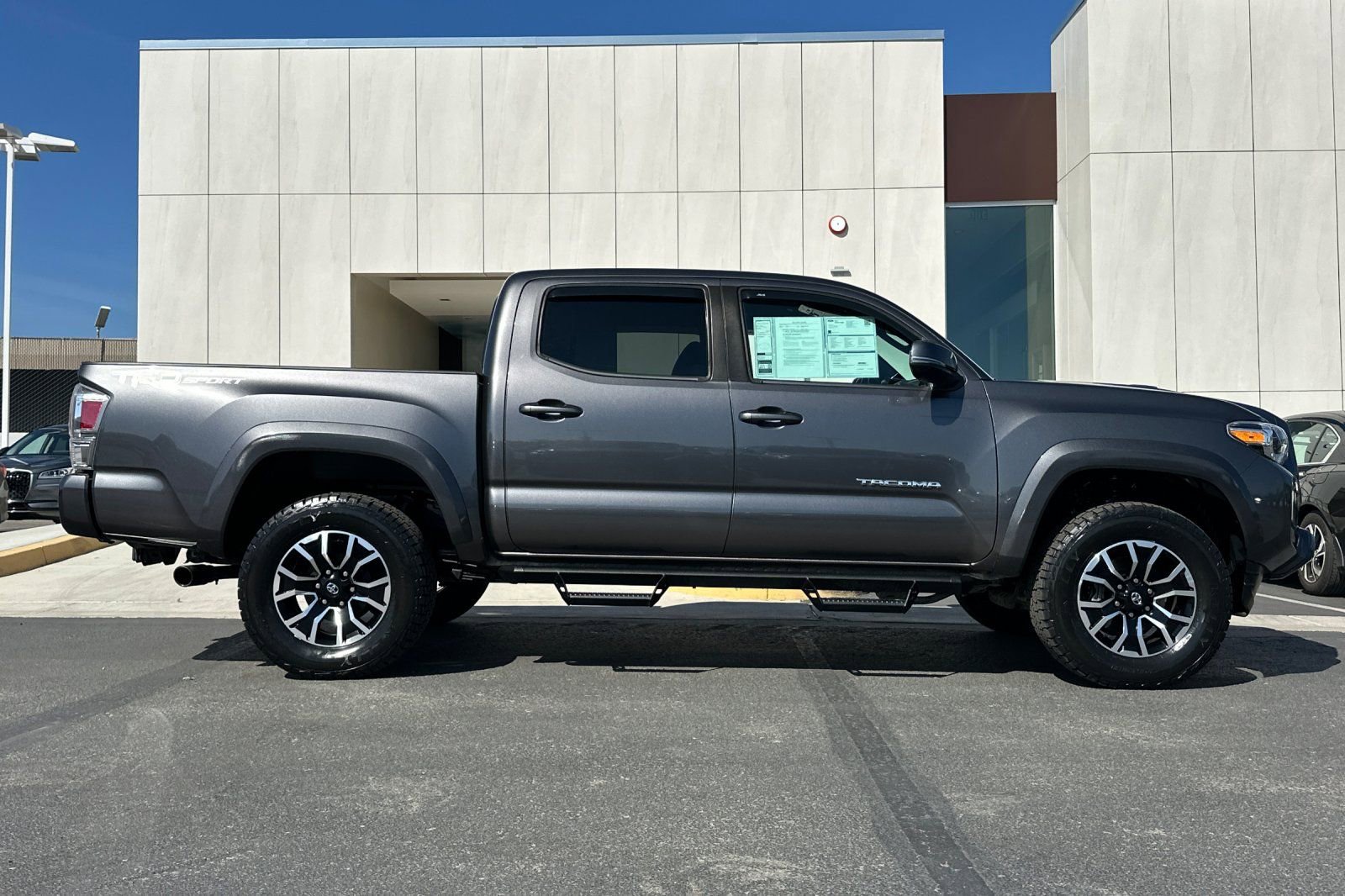 Used 2021 Toyota Tacoma TRD Sport w/ Technology Package RWD image 2