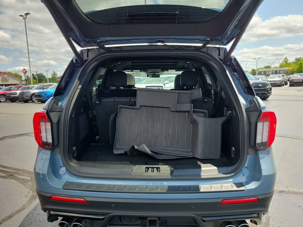 Certified 2025 Ford Explorer ST w/ Sun And Sound Package AWD/4WD image 10