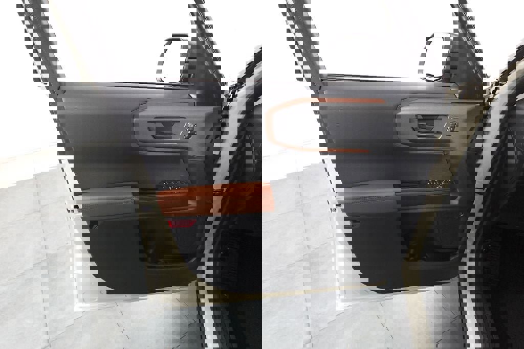 Certified 2025 Ford Bronco Sport Outer Banks w/ Outer Banks Tech Package+ image 8