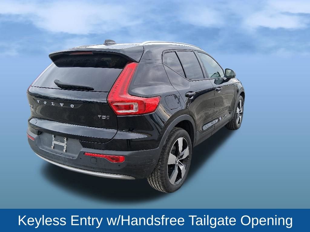 Used 2020 Volvo XC40 T5 Momentum AWD/4WD image 7