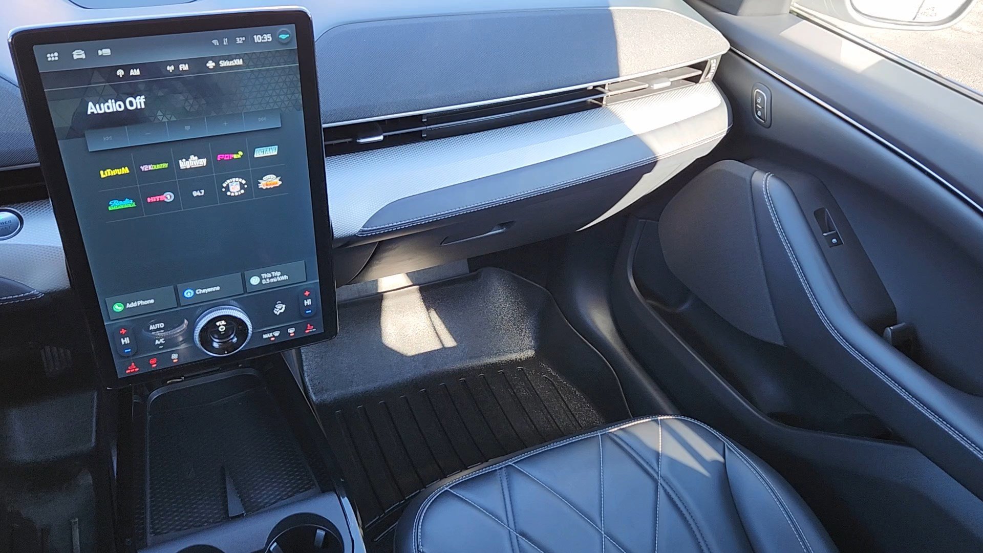 Certified 2023 Ford Mustang Mach-E Select w/ Comfort Package Lite image 7