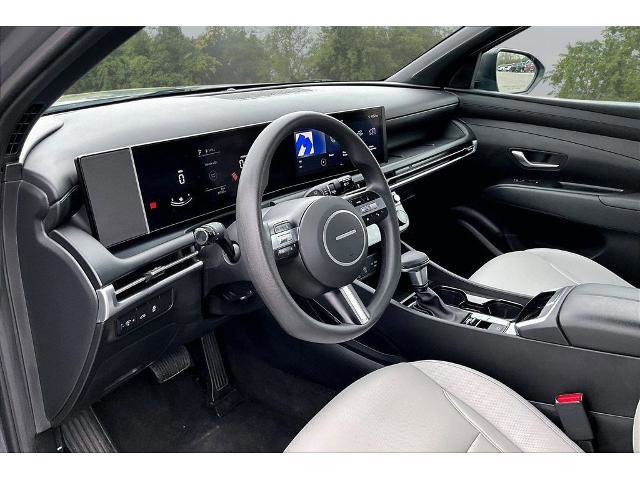 Used 2025 Hyundai Santa Cruz SEL FWD image 16