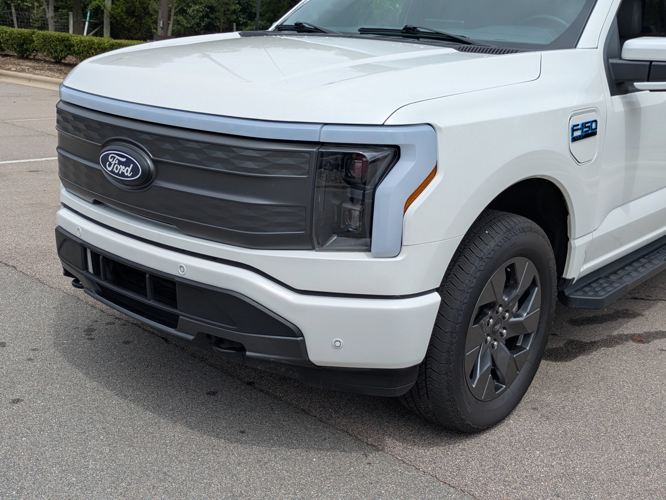 Certified 2025 Ford F150 Lightning Lariat AWD/4WD image 10