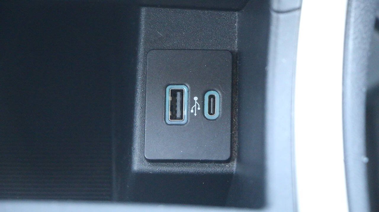 Certified 2024 Ford Edge SEL AWD/4WD image 21