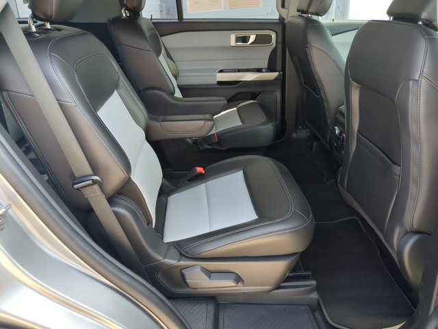 Certified 2023 Ford Explorer XLT w/ Equipment Group 202A AWD/4WD image 37