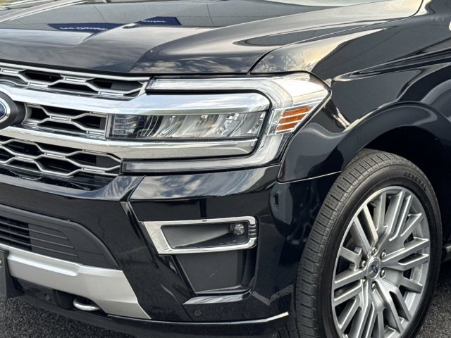 Certified 2023 Ford Expedition Platinum AWD/4WD image 9