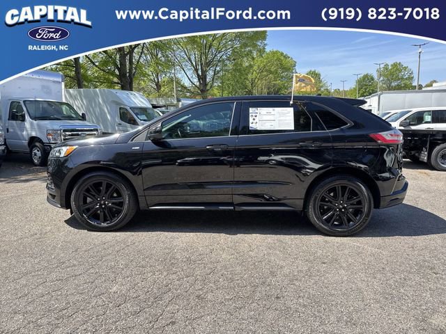 Certified 2022 Ford Edge ST-Line w/ Class II Trailer Tow Package image 3