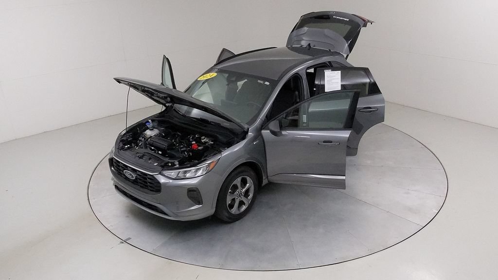 Certified 2024 Ford Escape ST-Line w/ Tech Pack #1 AWD/4WD image 41