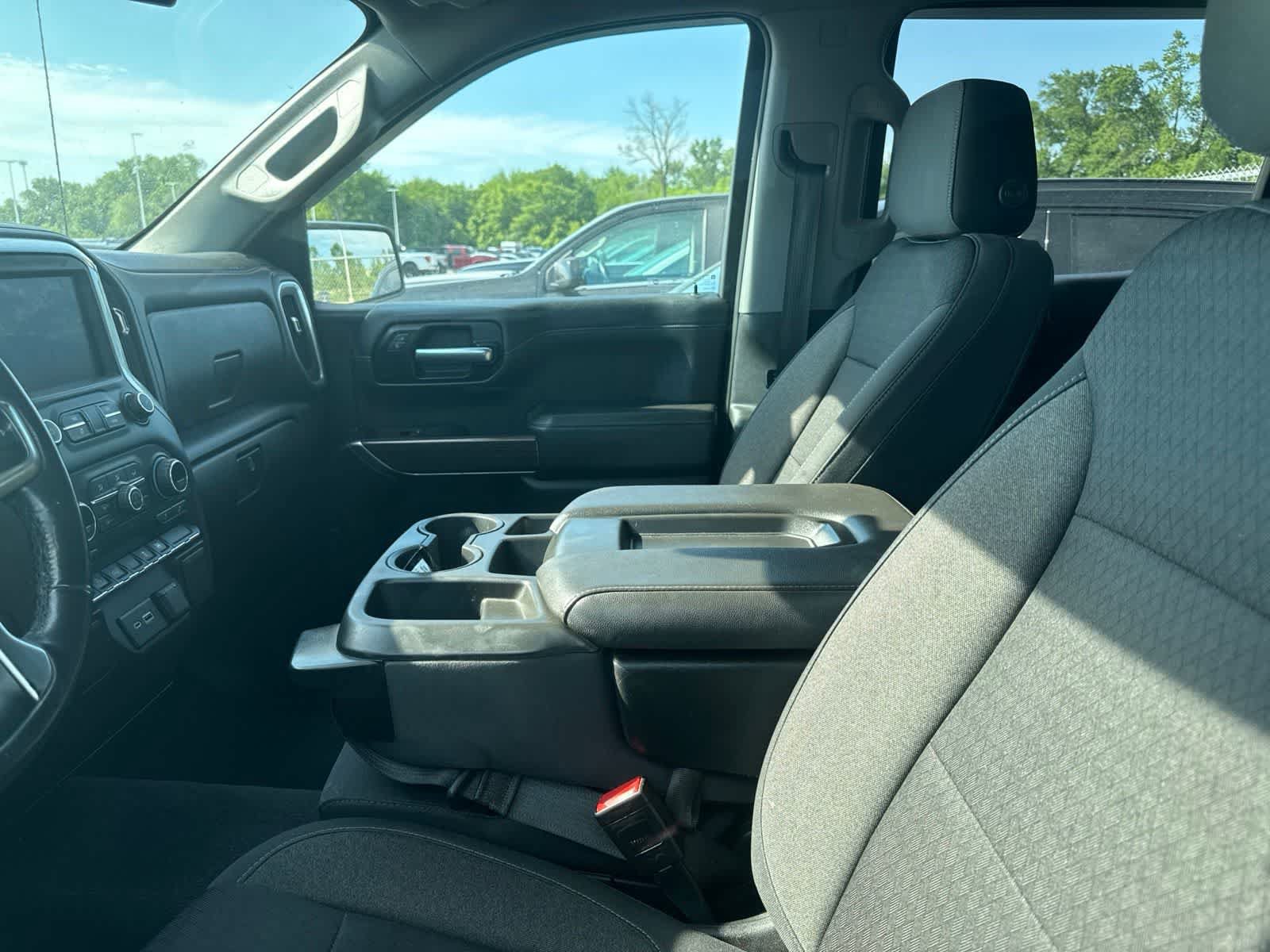Used 2020 Chevrolet Silverado 1500 LT w/ All-Star Edition AWD/4WD image 30