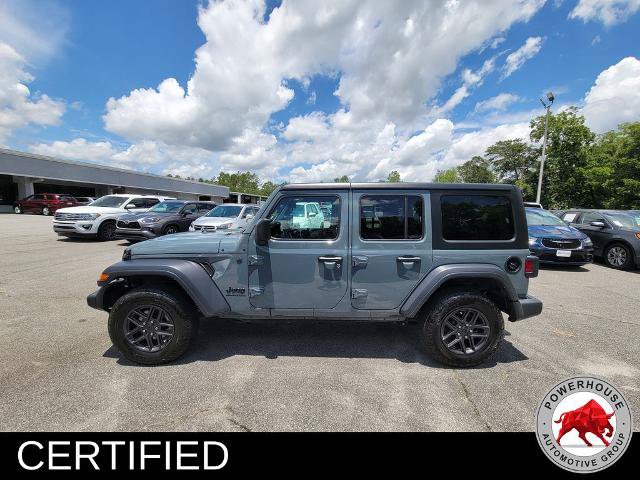 Used 2024 Jeep Wrangler Unlimited Sport AWD/4WD image 3